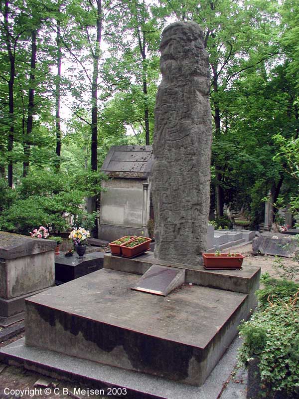 GraveYart (Asturias - P&egrave;re-Lachaise)