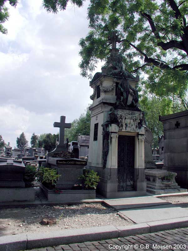 GraveYart (Bain - Père-Lachaise)