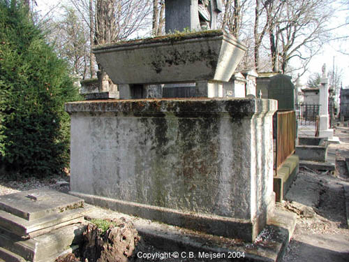 GraveYart (Cadet de Gassicourt - Père-Lachaise)