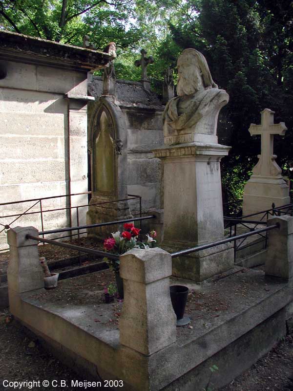 GraveYart (Enfantin - Père-Lachaise)
