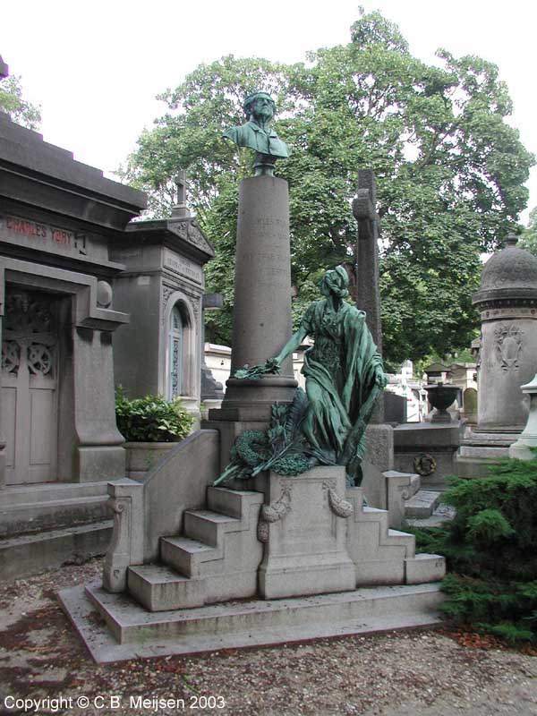 GraveYart (Floquet - P&egrave;re-Lachaise)