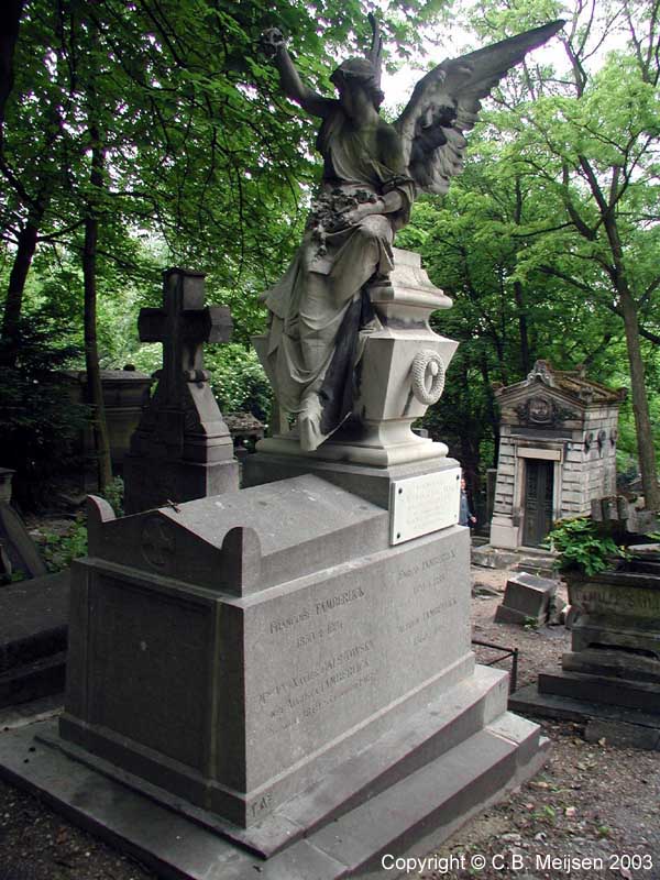 GraveYart (Galezowsky - Père-Lachaise)