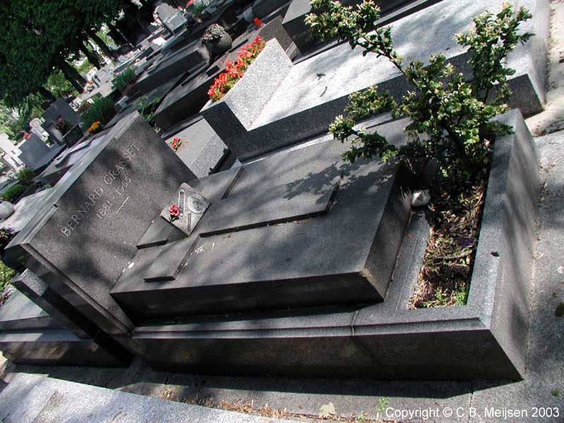 GraveYart (Grasset - P&egrave;re-Lachaise)