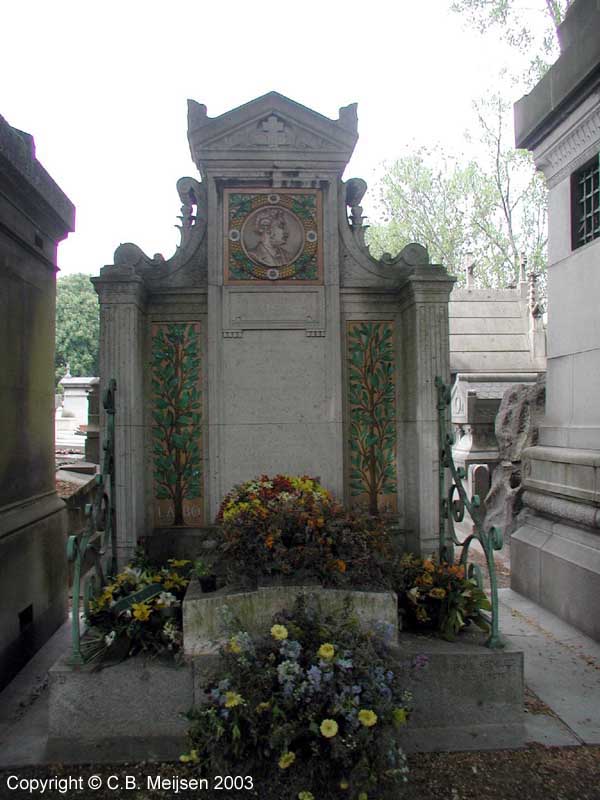 GraveYart (Loebniz - Père-Lachaise)