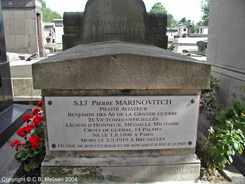 GraveYart (Marinovitch - Père-Lachaise)