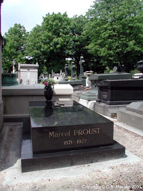 GraveYart (Proust - Père-Lachaise)