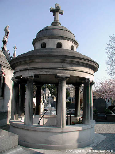 GraveYart (Talleyrand-Périgord, Hélie - Passy)